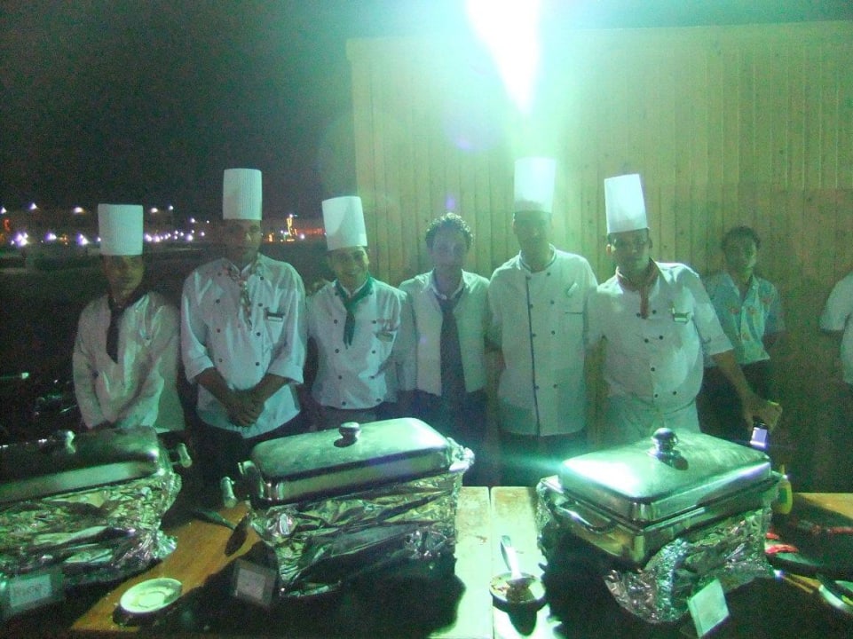 Barbecue am Strand Three Corners Happy Life Beach Resort