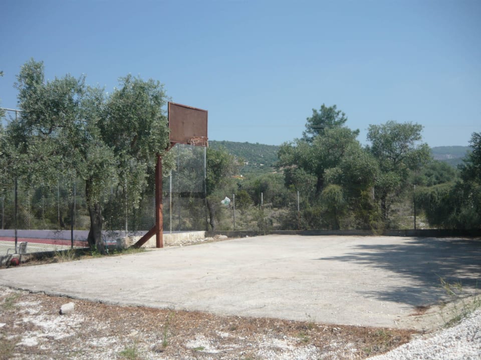 Boisko do koszykówki Hotel Astris Sun