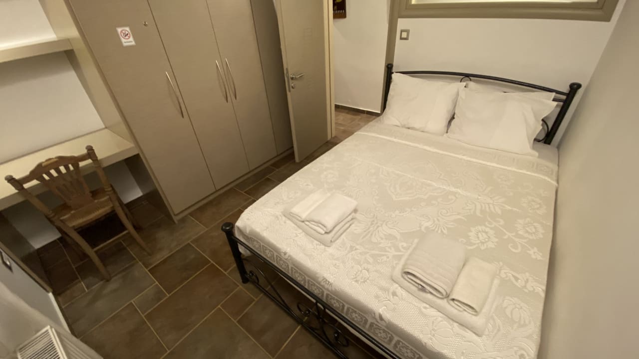 Zimmer Patras Luxury Seaside House