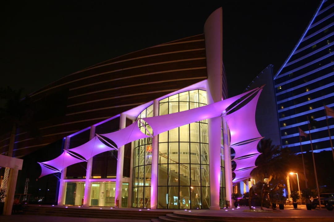 Fazination Abendbeleuchtung Jumeirah Beach Hotel