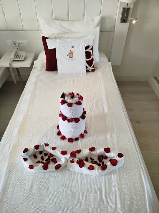 Zimmer Laguna Beach Alya Resort & Spa Hotel