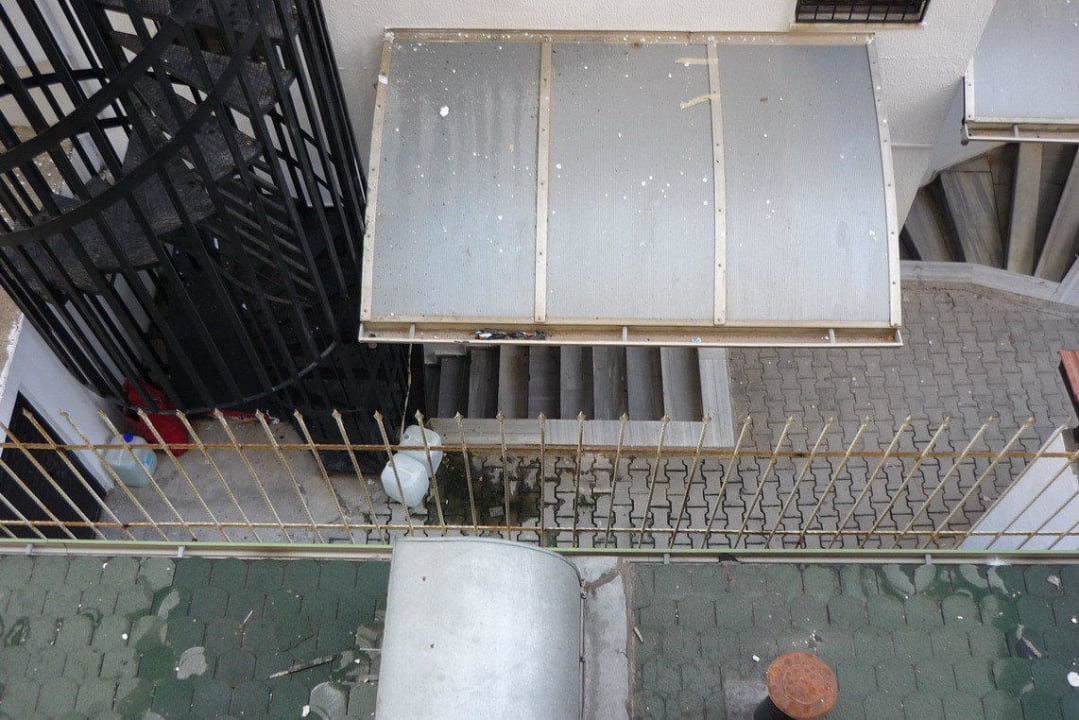 Ausblick vom Balkon-3 Büyük Hotel