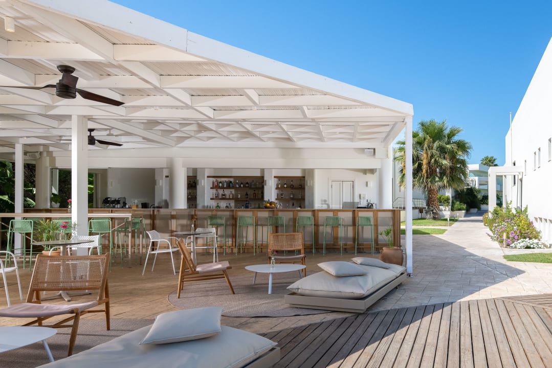 Gastro Afandou Bay Resort Suites