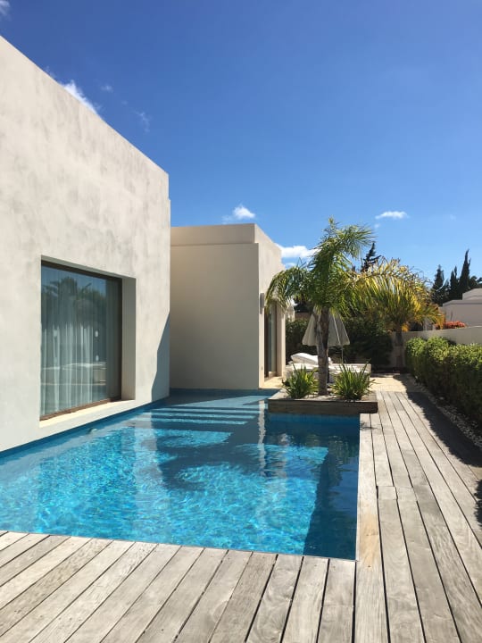 Gartenanlage Alondra Villas & Suites