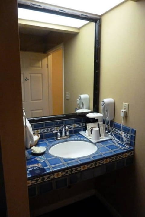 Rooms Hotel Kona Kai Resort