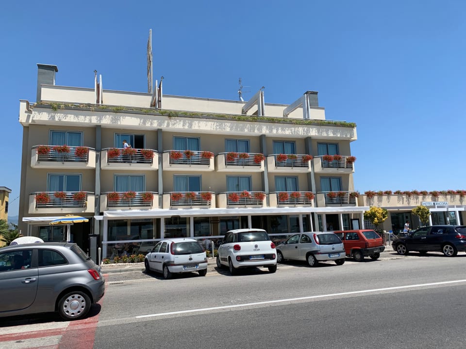 Außenansicht Hotel Ancora