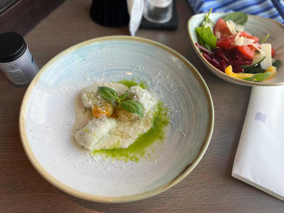 Gastro The Grand Green - Familux Resort