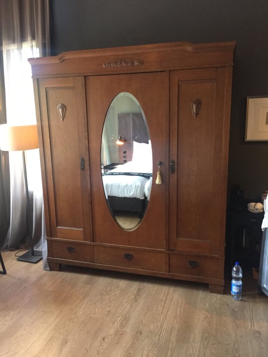 Zimmer Post Plaza Hotel & Grand Café