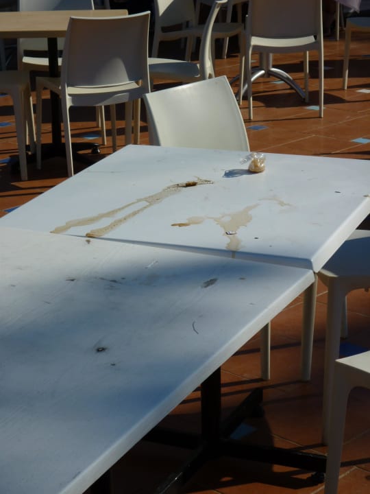 Da kommt dasnn eine Tischdecke drauf, fertig Ephesia Holiday Beach Club