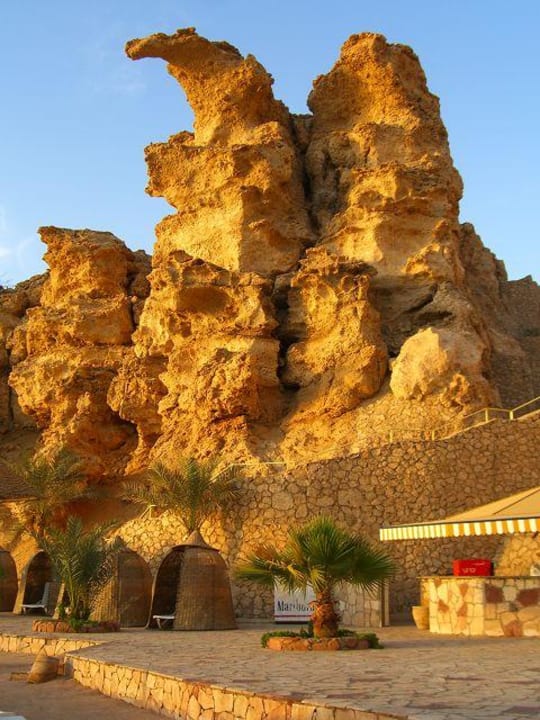 Felsformation am Strand Dreams Vacation Resort