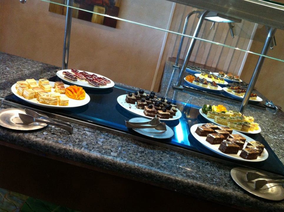 Desserts Premier Le Reve Hotel & Spa