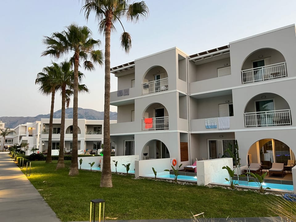 Gartenanlage Delfina Tropic Beach