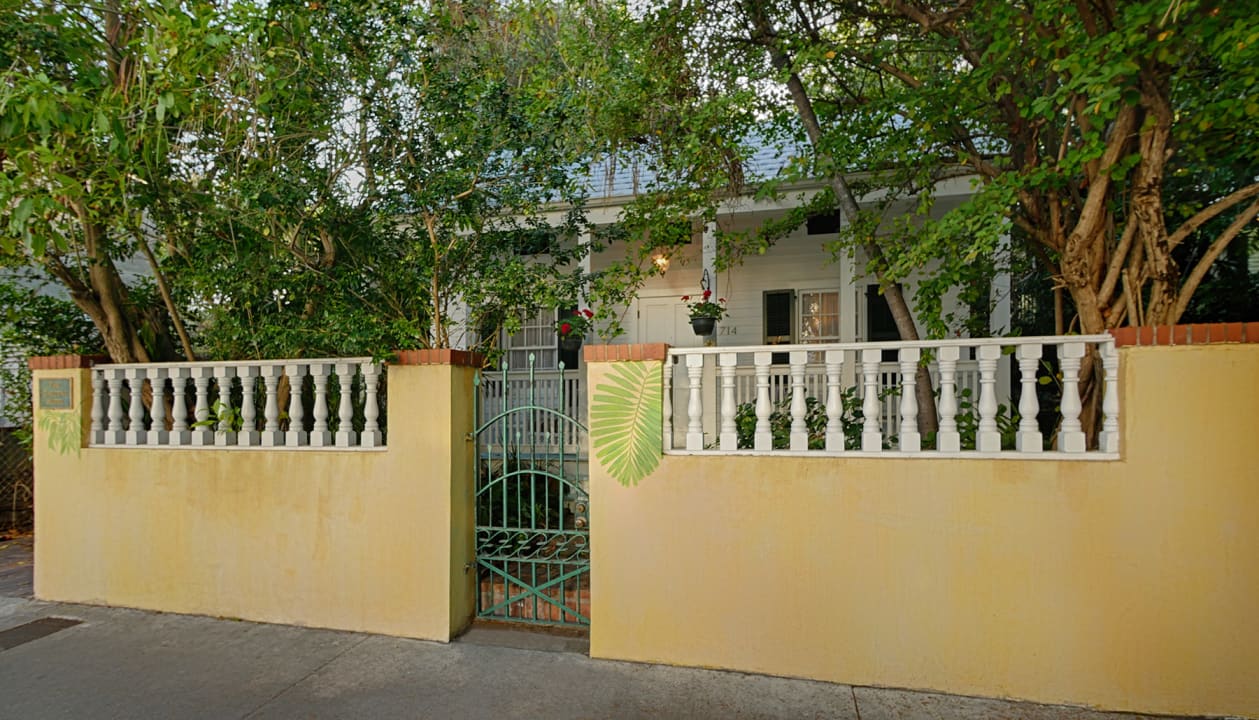 Außenansicht Hotel The Gardens Key West