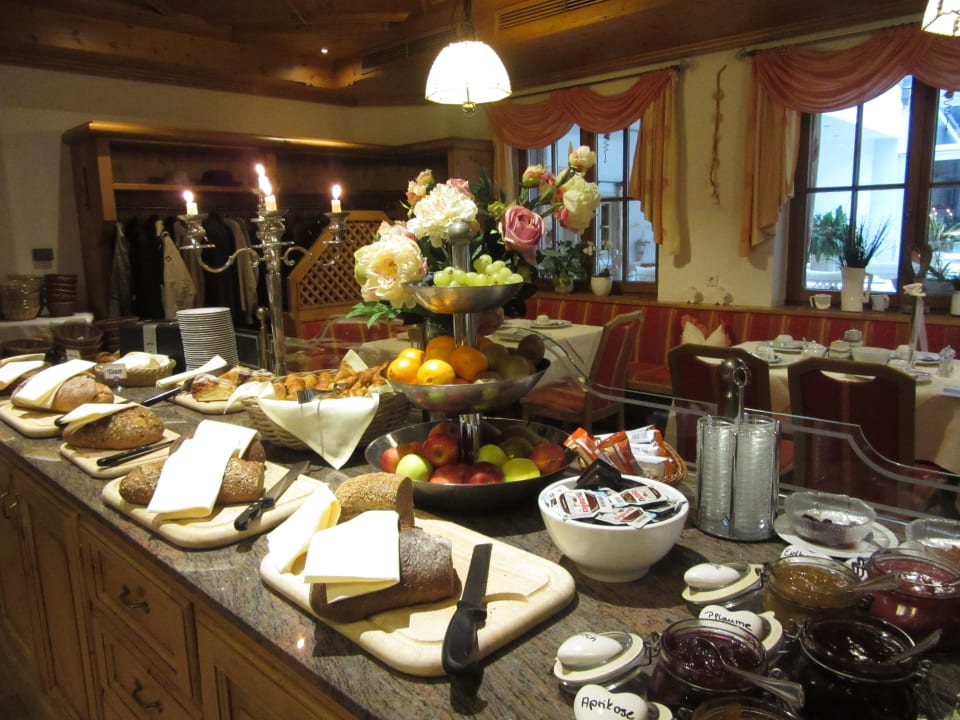 Frühstück Naturparkhotel Adler