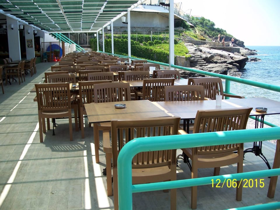 Aufenthalt am Strand plus Snackbar Hotel Grand Efe