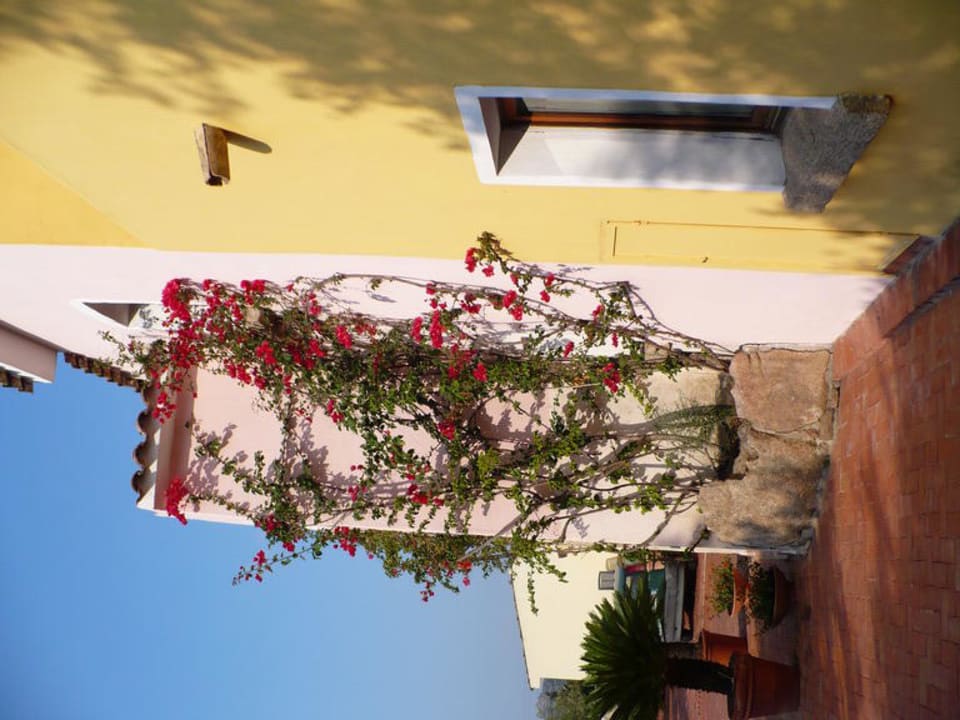 Particolare dell'esterno dell'hotel Hotel Airone