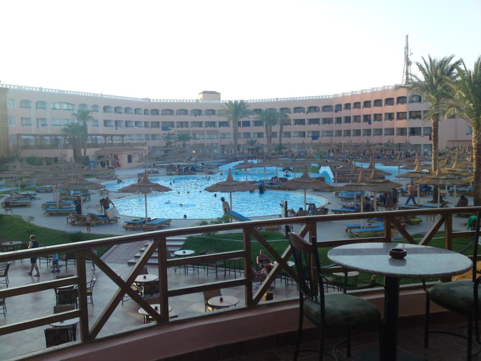 Poolanlage Beach Albatros Resort