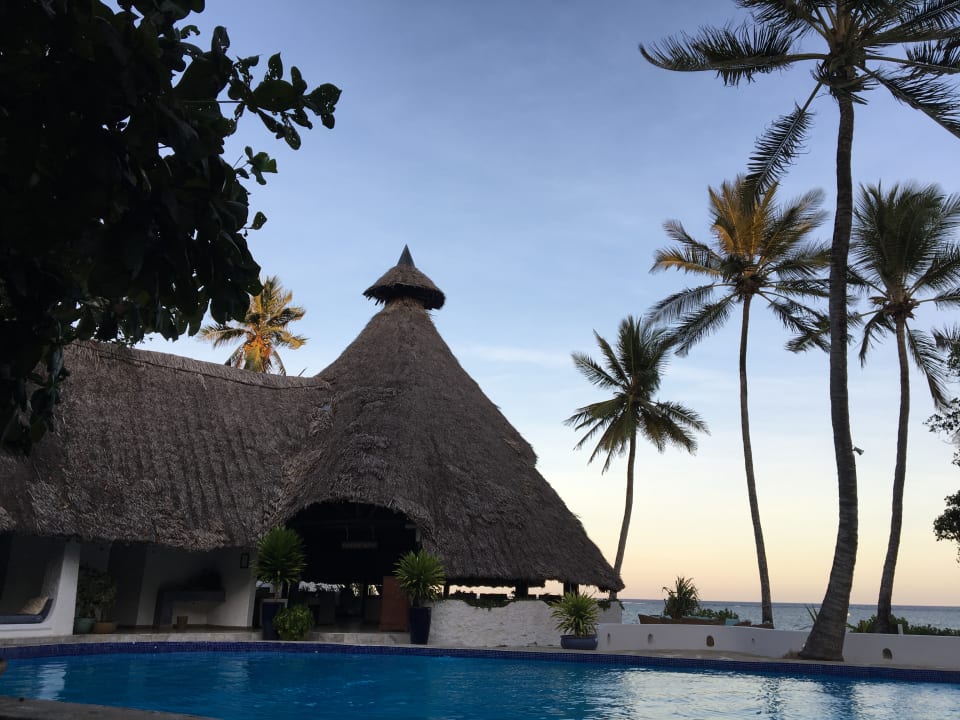 Pool Ocean Village Club