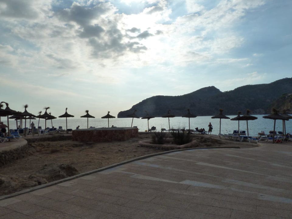 Der Hotel-Strandliegebereich Alua Gran Camp de Mar
