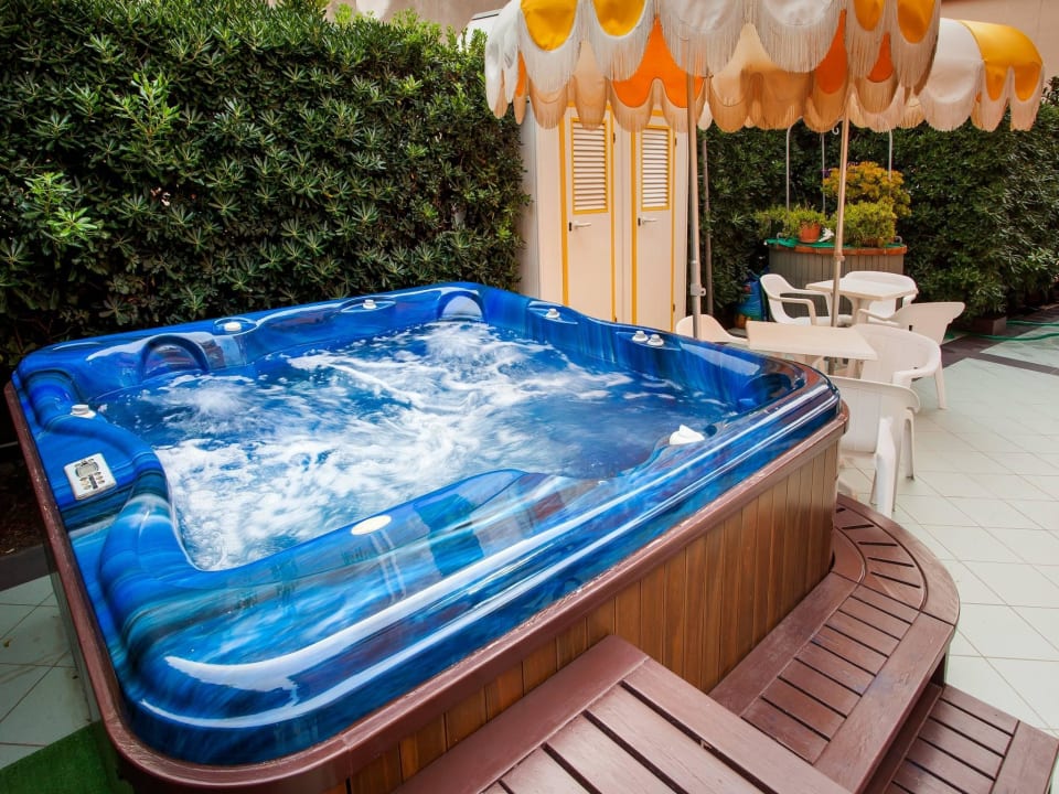 Jacuzzi Hotel Sileoni