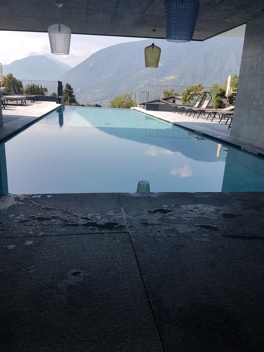 Pool Vinea - Suites & Apartments