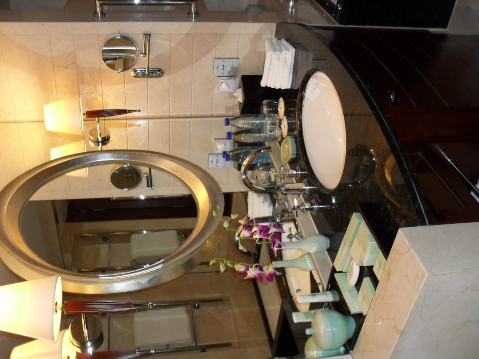 Bad JW Marriott Hotel Shanghai Tomorrow Square