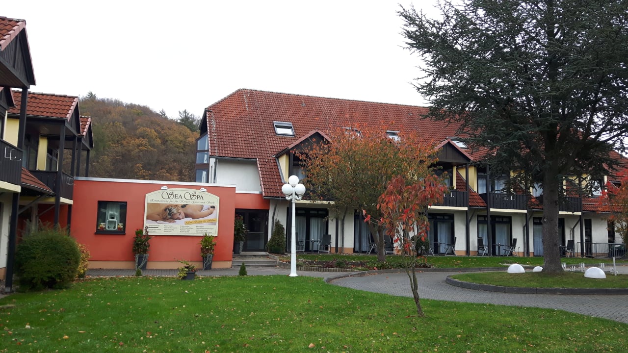 Außenansicht Göbel's Seehotel Diemelsee