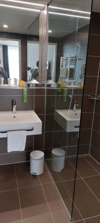 Zimmer JUFA Hotel Hamburg HafenCity