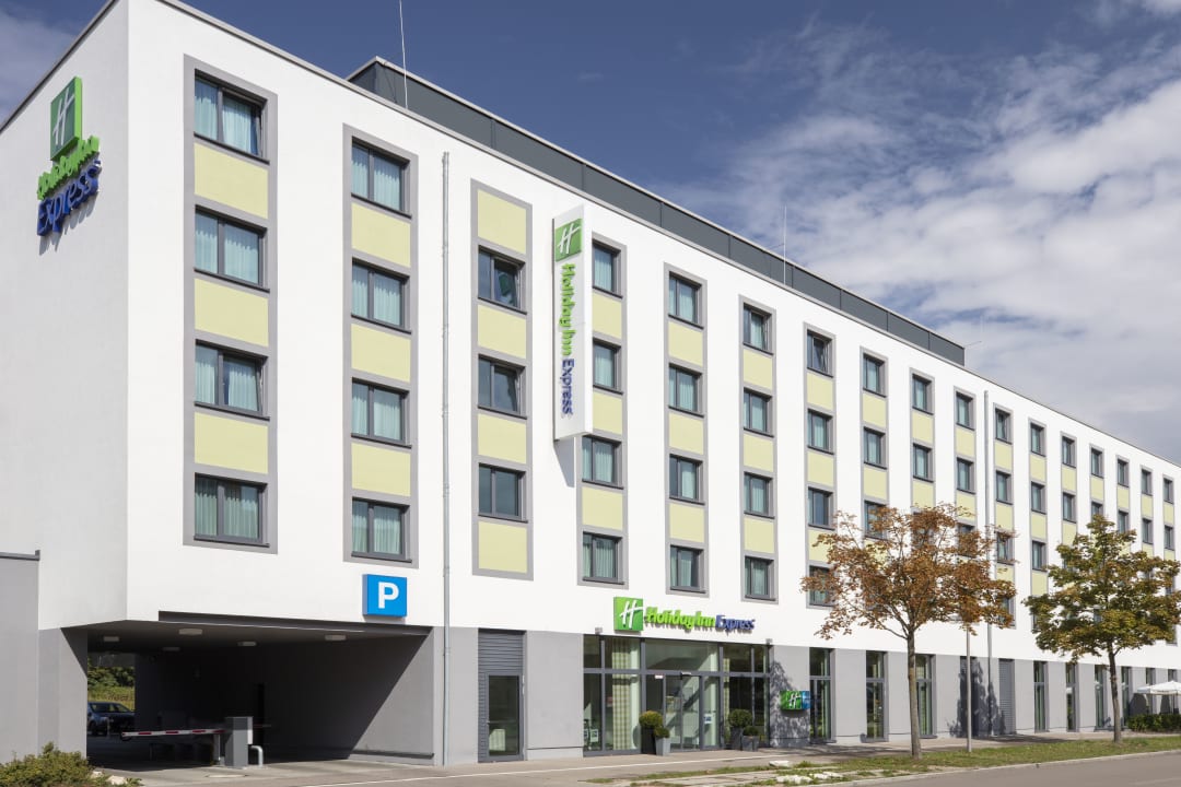 Außenansicht Holiday Inn Express Augsburg