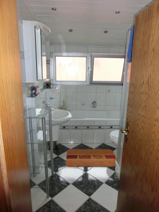 Badezimmer Ferienwohnung Keller