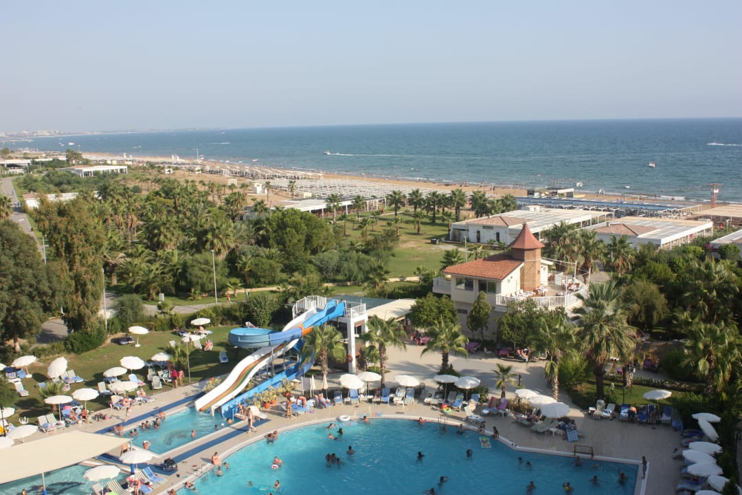 Pool Bella Resort & Spa