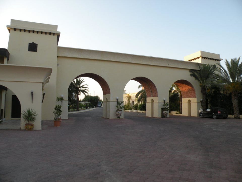 Einfahrt Hotel Paradis Palace