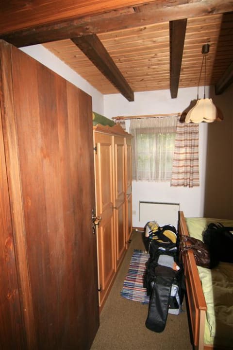 Schlafzimmer 1 Waldferiendorf Regen