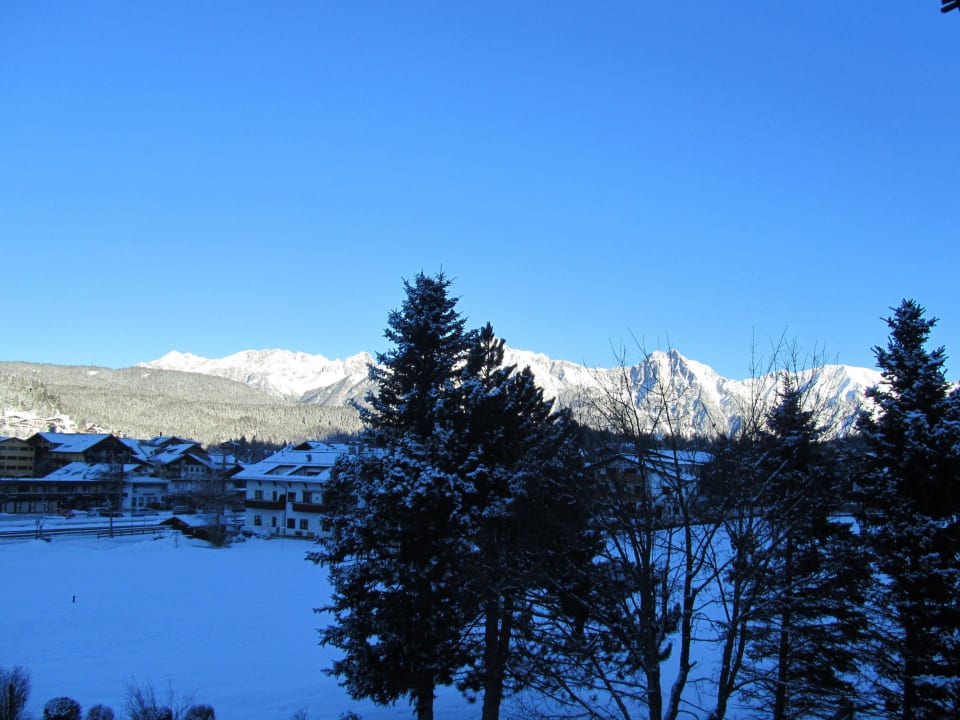 Ausblick vom Balkon auf die Stadt Hotel Egerthof