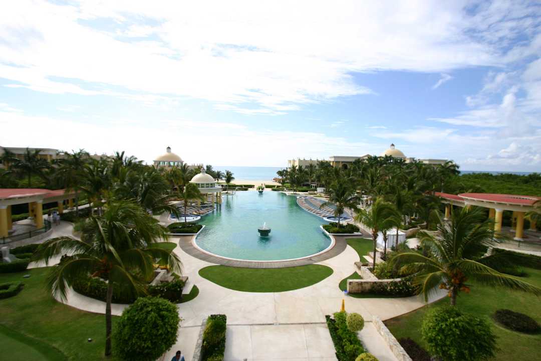 Blick von Terrasse Haupthaus JOIA Paraiso by Iberostar