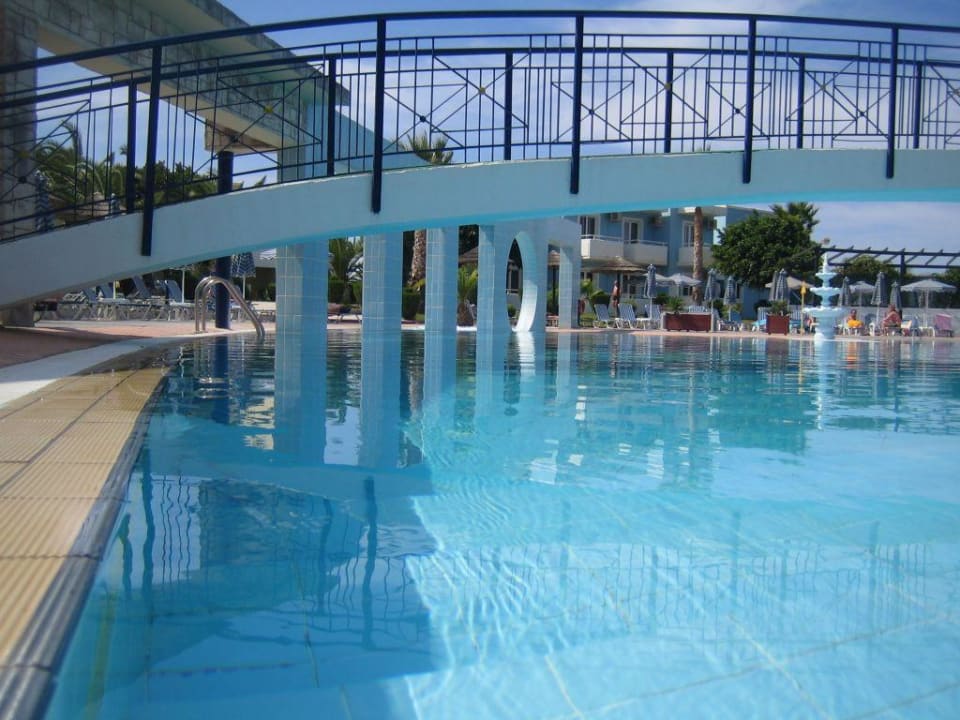 Pool Corali Hotel