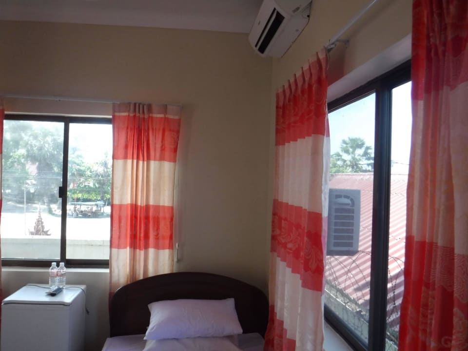 Zi 201 Jasmine Hotel