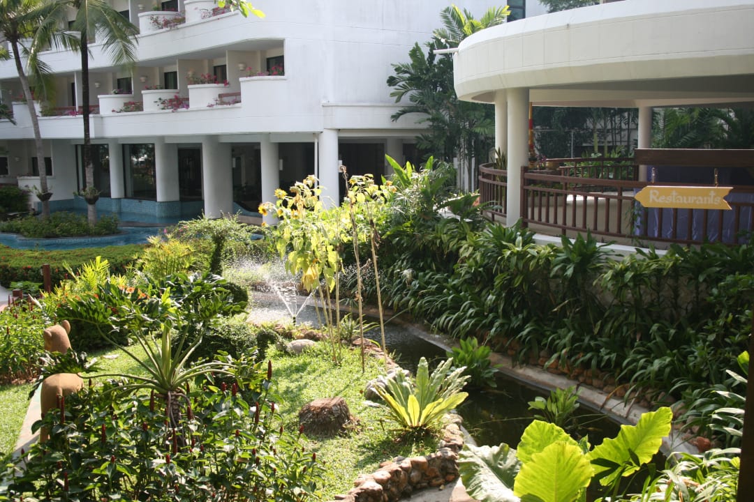 Gartenanlage Novotel Rayong Rim Pae Resort
