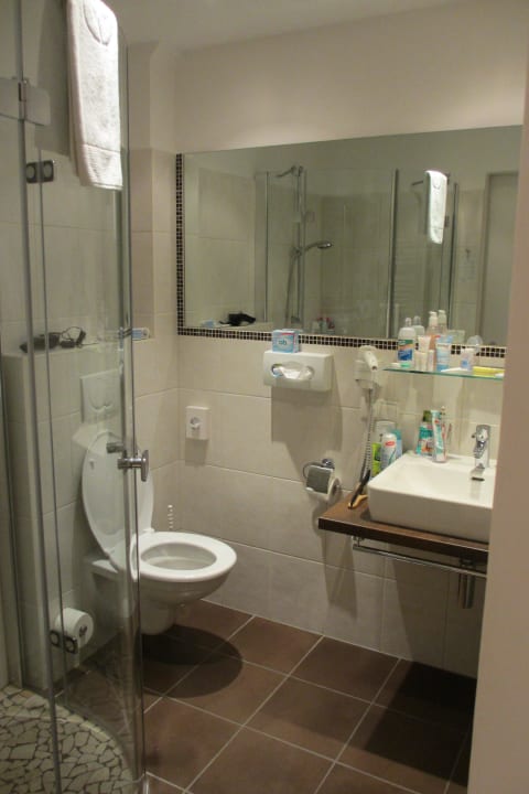 Bad im Doppelzimmer Gut Wenghof - Family Resort