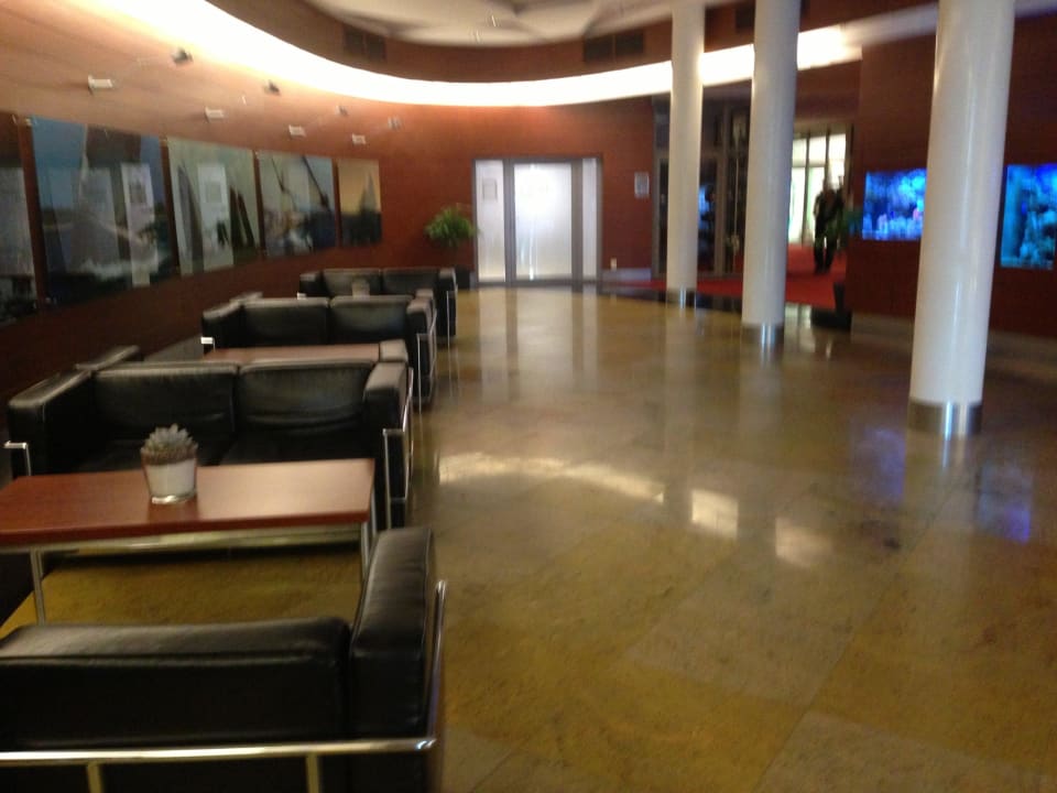 Sitzecke in Lobby Hotel Aquarius Spa