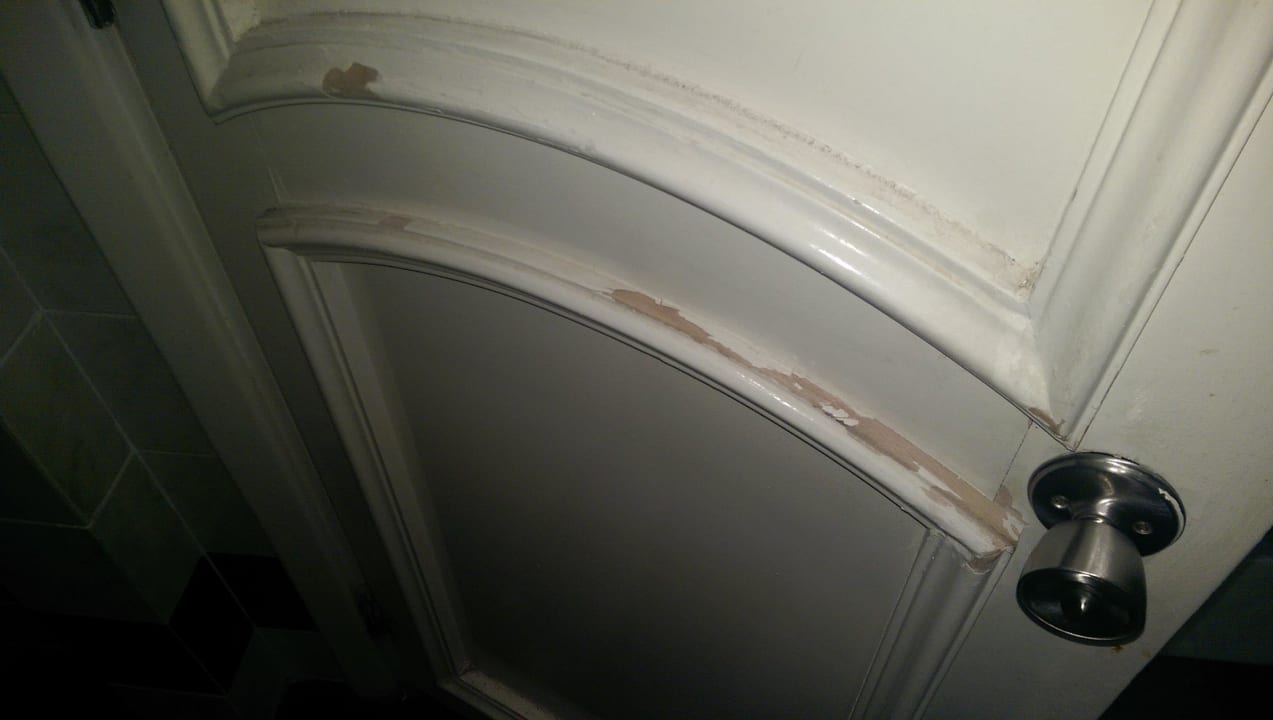 Potrzebny remont Desert Rose