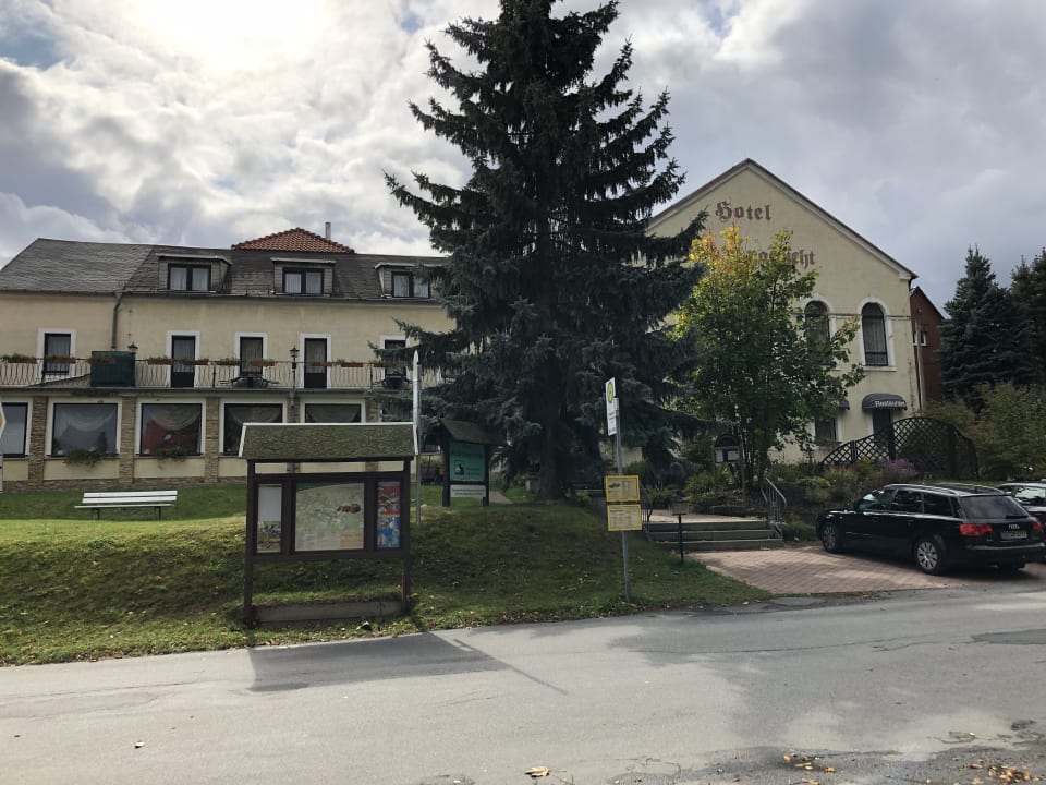 Außenansicht Hotel Erblehngericht Papstdorf