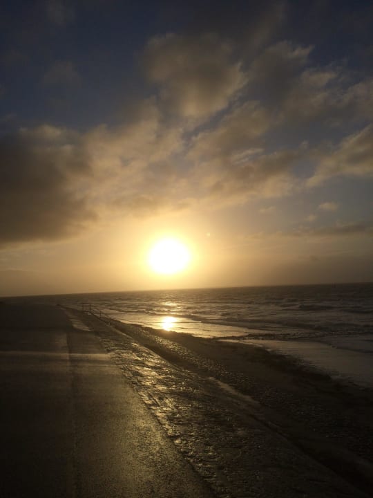 Abendstimmung im Winter Strandhotel Georgshöhe