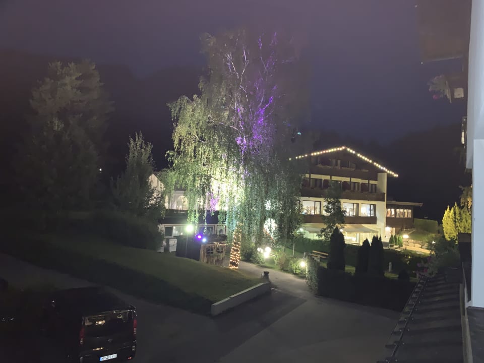 Außenansicht Garni Hotel - Das Alpin Kaiserzeit