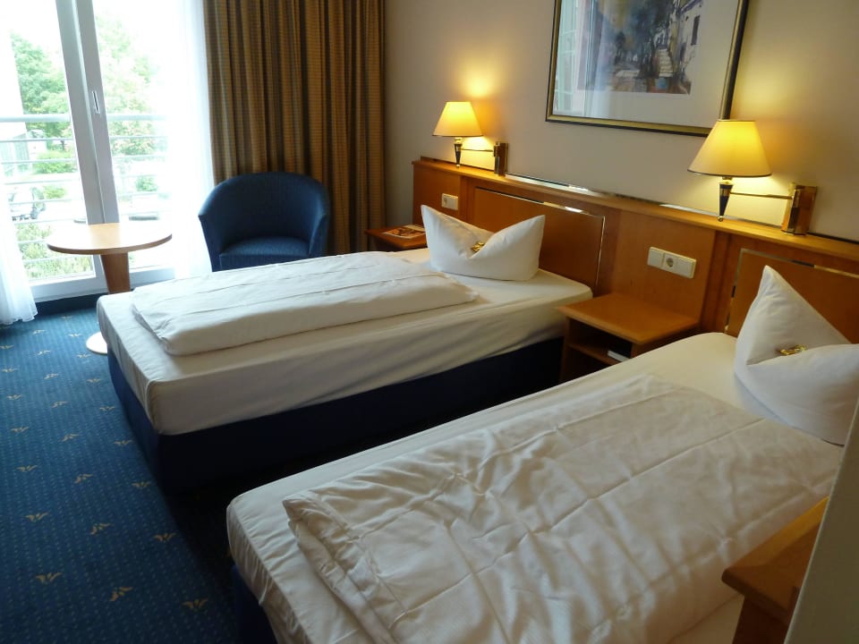2 Bettzimmer 2.Etage ACHAT Hotel Magdeburg
