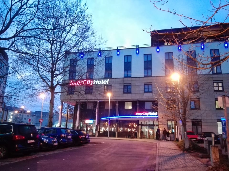 Außenansicht IntercityHotel Magdeburg