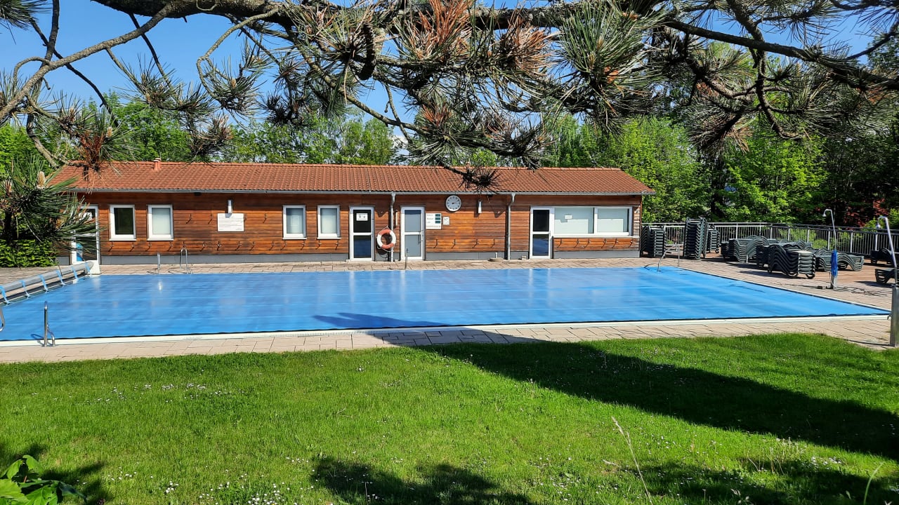 Pool AHORN Berghotel Friedrichroda