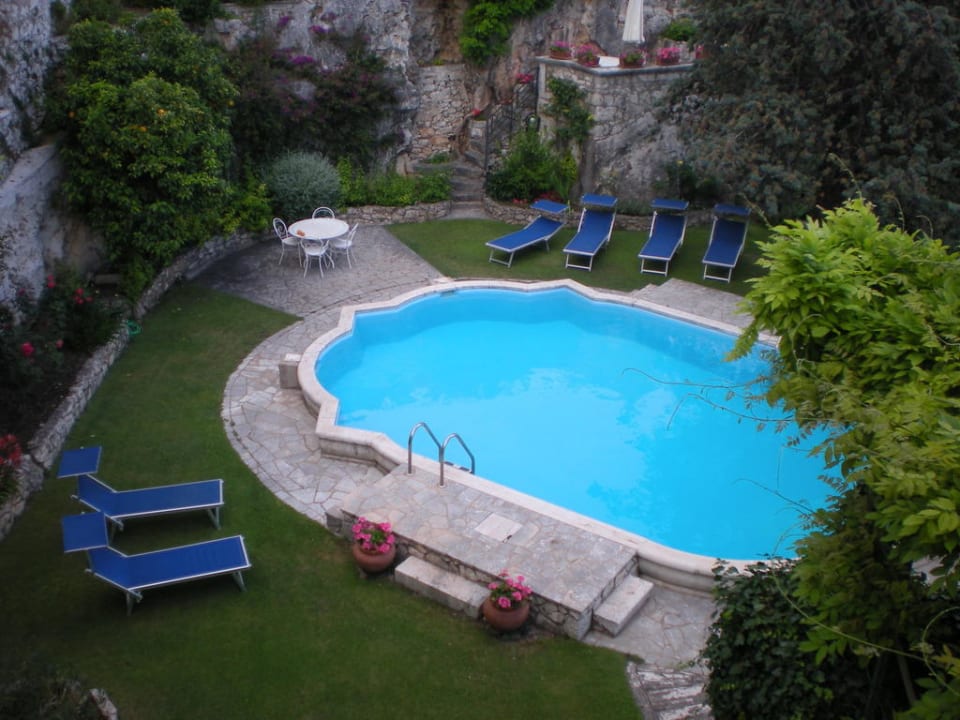 Piscina in giardino Hotel Villa Clodia