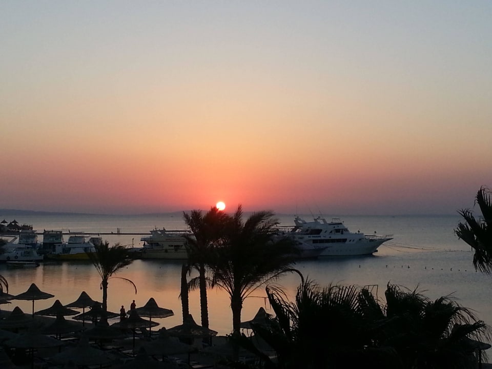 Sonnenaufgang vom Balkon aus Giftun Azur Resort