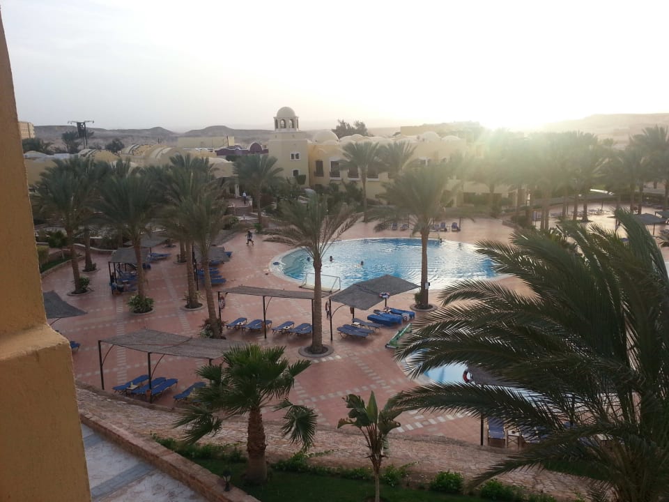 Ausblick vom Balkon zur Poolanlage Jaz Solaya